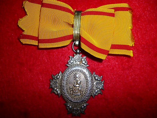 Japan, Empire, Order of the Sacred Crown, 8th Class Badge